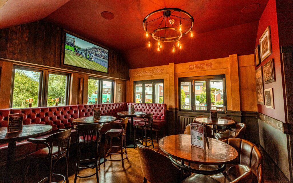 Hickory's Southport Restaurant Dinning Area