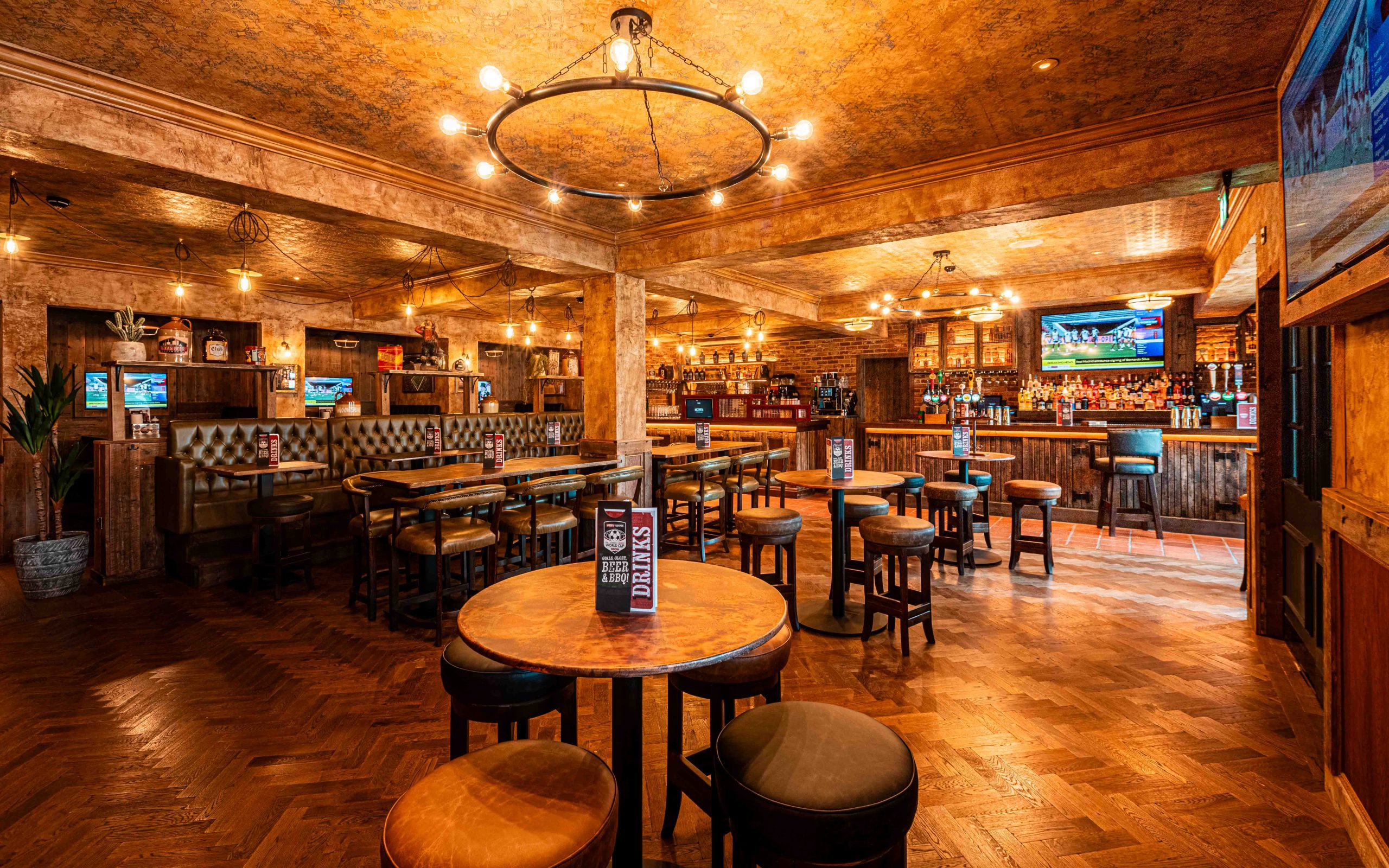 Hickory's Peterborough Bar