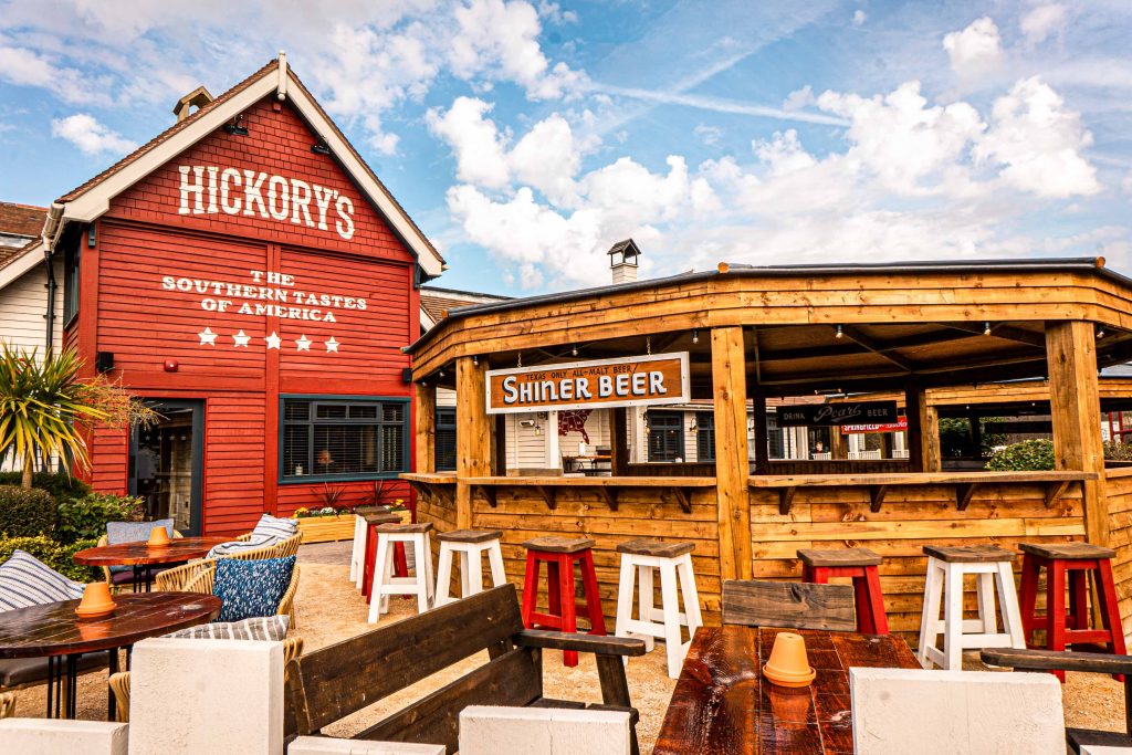 Hickory's Horbury Outside Area