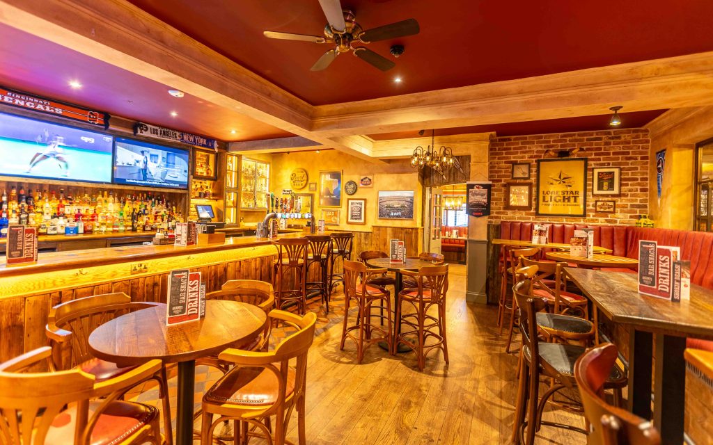 Hickory's Poynton Bar